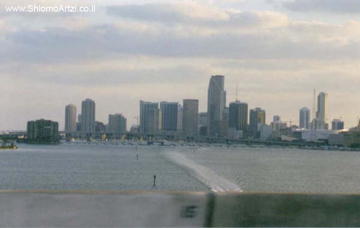 shlomo artzi in miami-79